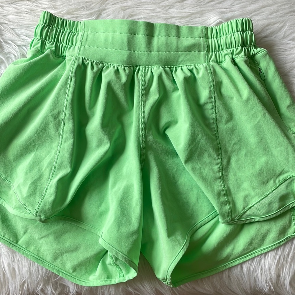scream green lulu shorts
